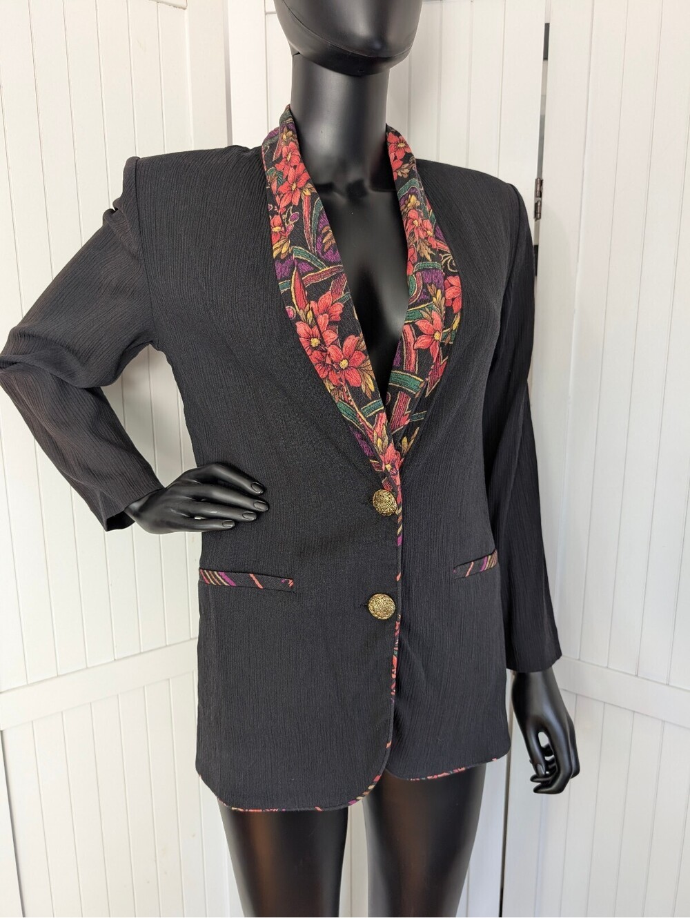 Vintage 80s 90s That's Me Blazer 3/4 Black Floral Gold Button Made USA Rayon